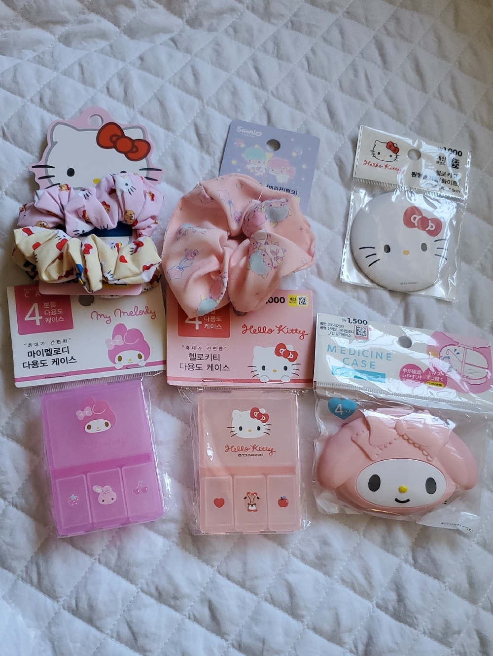 Sanrio Hello Kitty & My Melody Accessory Set